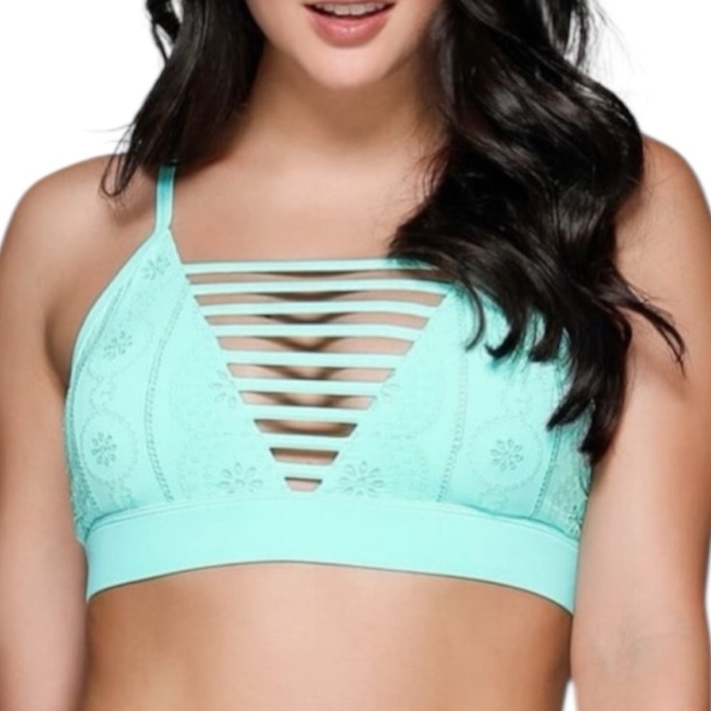 Lorna Jane bay blue embroidered sports bra strappy coastal pilates princess